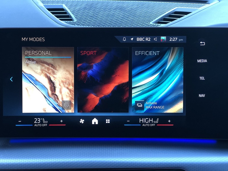 BMW iX2 30 M Sport - U1872