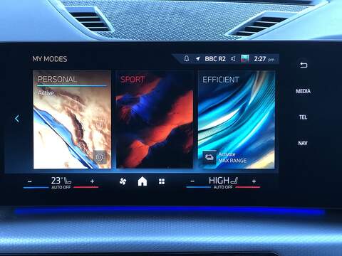 BMW iX2 30 M Sport - U1872