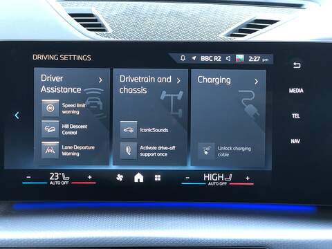 BMW iX2 30 M Sport - U1872