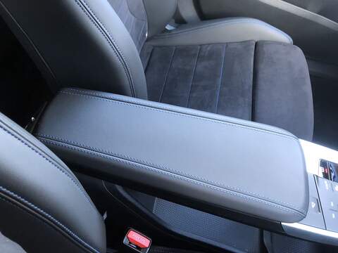 BMW iX2 30 M Sport - U1872