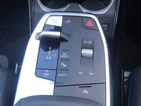 BMW iX2 30 M Sport - U1872