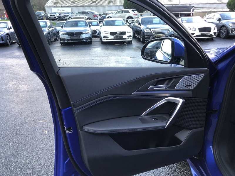 BMW iX2 30 M Sport - U1872