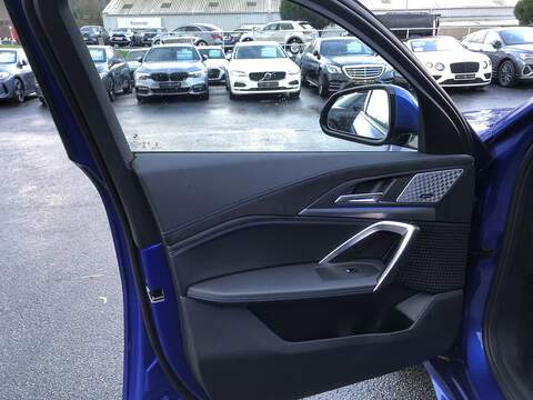 BMW iX2 30 M Sport - U1872