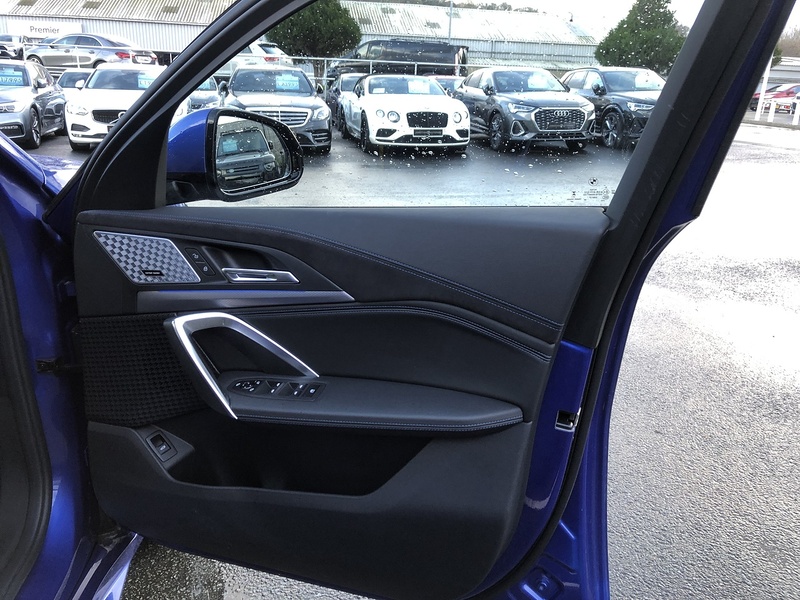 BMW iX2 30 M Sport - U1872