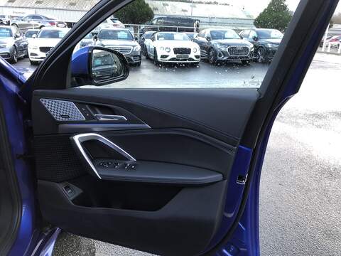 BMW iX2 30 M Sport - U1872