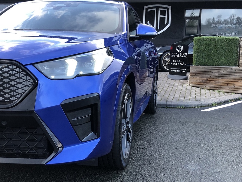 BMW iX2 30 M Sport - U1872