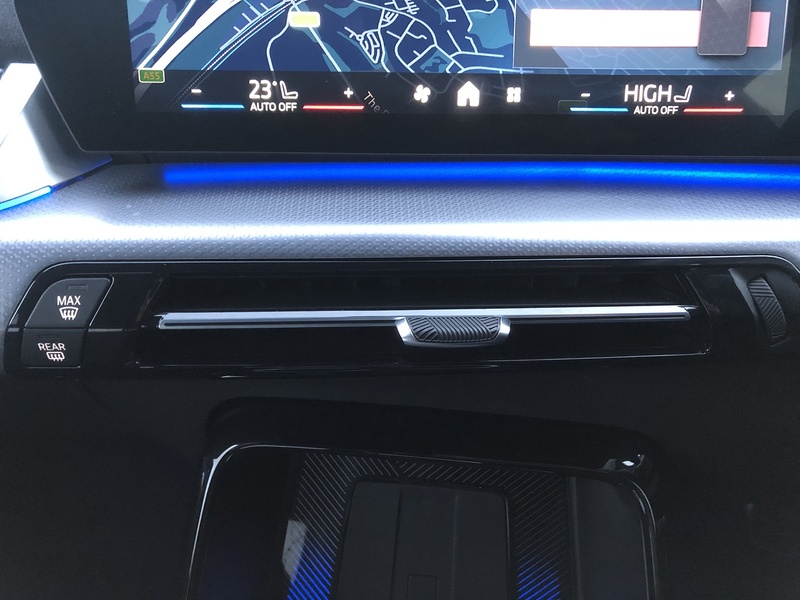 BMW iX2 30 M Sport - U1872