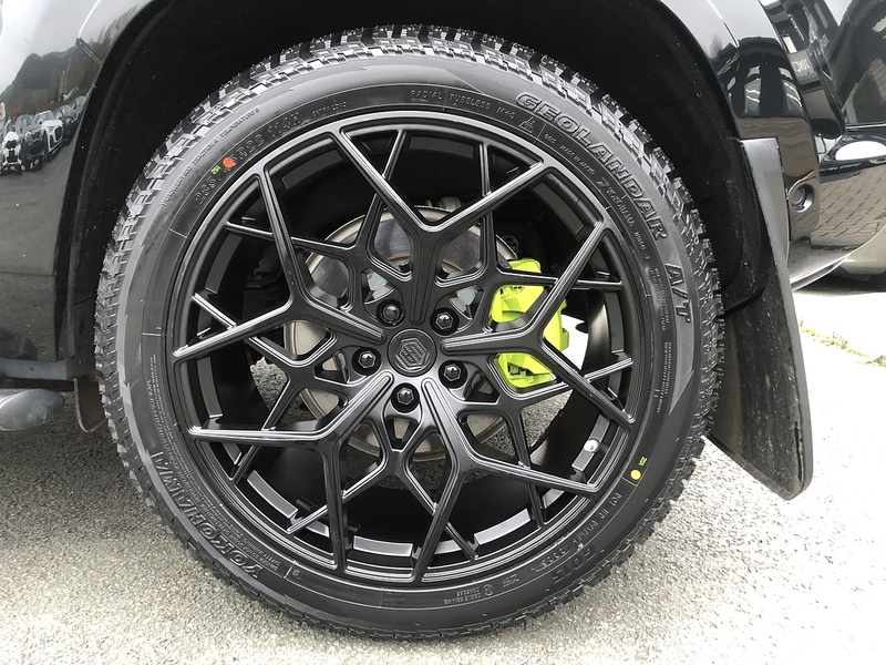 Land Rover Defender 110 D300 MHEV X-Dynamic HSE - U1881