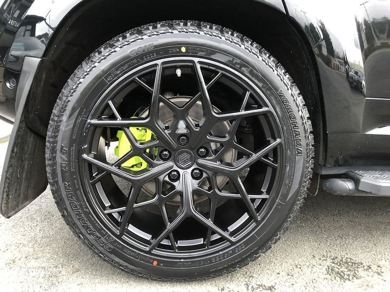 Land Rover Defender 110 D300 MHEV X-Dynamic HSE - U1881