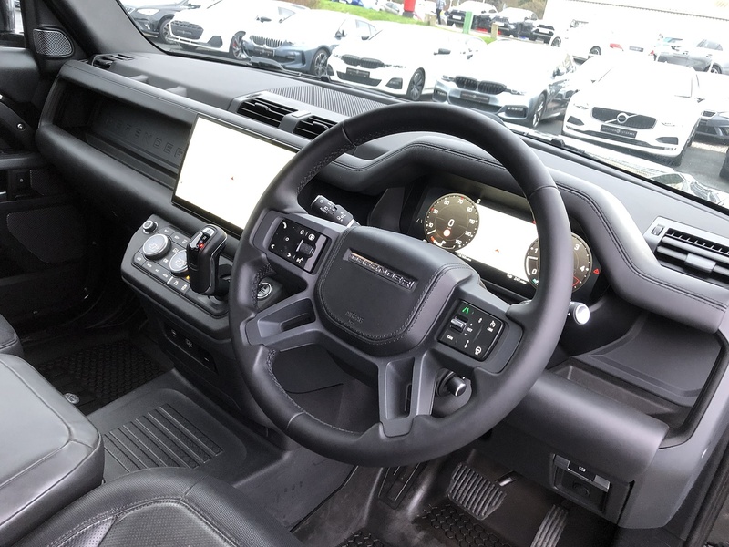 Land Rover Defender 110 D300 MHEV X-Dynamic HSE - U1881