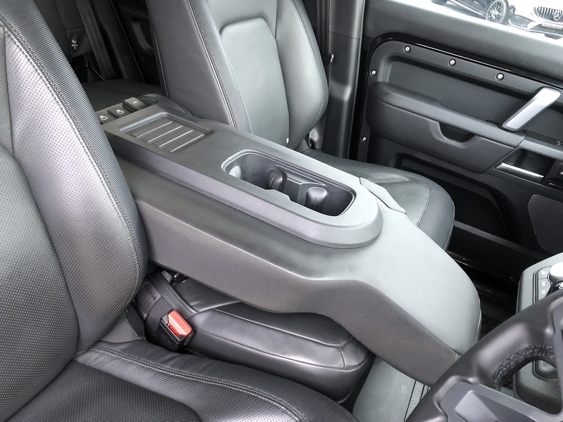 Land Rover Defender 110 D300 MHEV X-Dynamic HSE - U1881