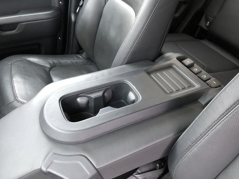 Land Rover Defender 110 D300 MHEV X-Dynamic HSE - U1881