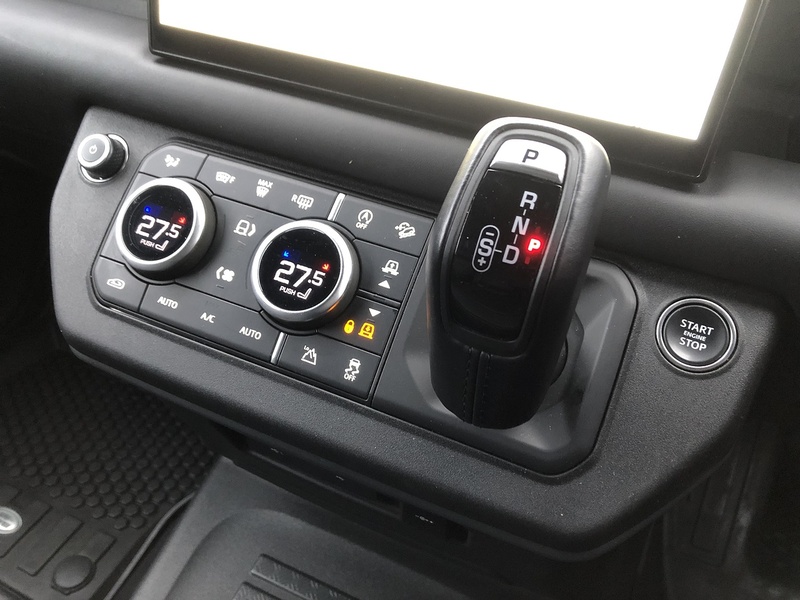 Land Rover Defender 110 D300 MHEV X-Dynamic HSE - U1881