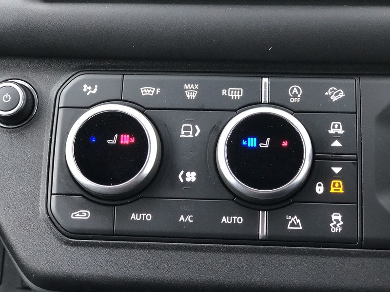 Land Rover Defender 110 D300 MHEV X-Dynamic HSE - U1881