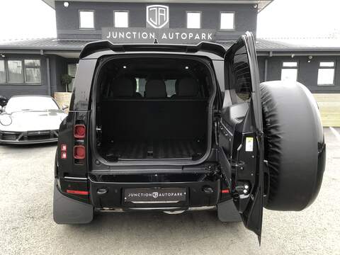 Land Rover Defender 110 D300 MHEV X-Dynamic HSE - U1881