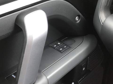 Land Rover Defender 110 D300 MHEV X-Dynamic HSE - U1881