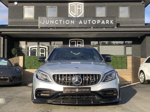 Mercedes-Benz C Class C63 V8 BiTurbo AMG - U1886