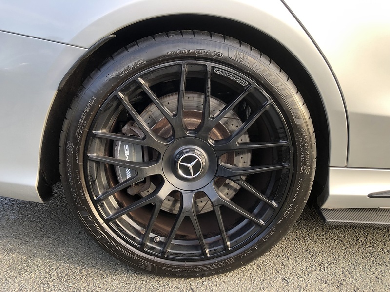 Mercedes-Benz C Class C63 V8 BiTurbo AMG - U1886