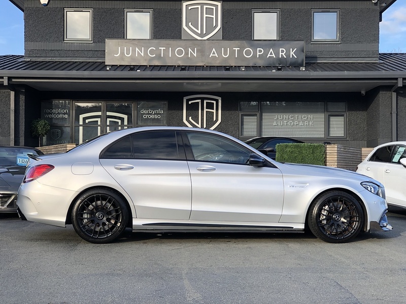 Mercedes-Benz C Class C63 V8 BiTurbo AMG - U1886
