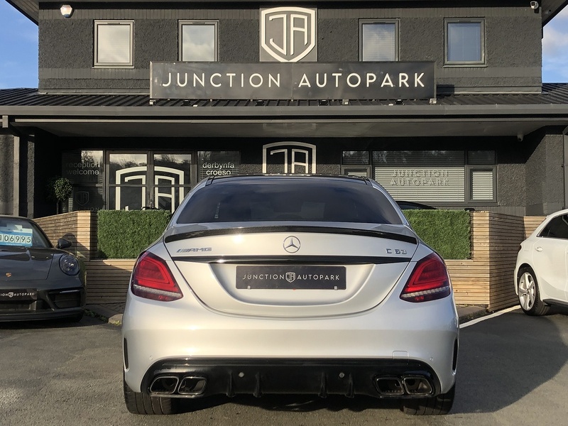 Mercedes-Benz C Class C63 V8 BiTurbo AMG - U1886