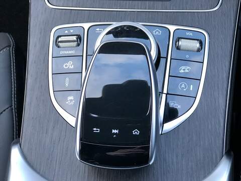 Mercedes-Benz C Class C63 V8 BiTurbo AMG - U1886