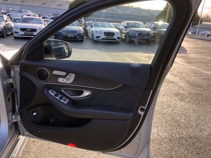 Mercedes-Benz C Class C63 V8 BiTurbo AMG - U1886