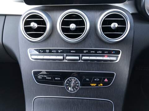 Mercedes-Benz C Class C63 V8 BiTurbo AMG - U1886