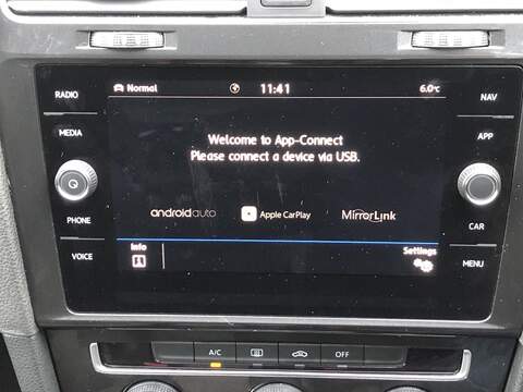 Volkswagen Golf TSI BlueMotion Tech SE Nav - U1887