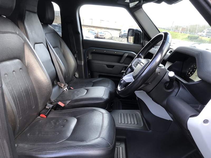 Land Rover Defender 110 D250 MHEV S - U1895