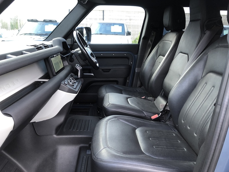 Land Rover Defender 110 D250 MHEV S - U1895