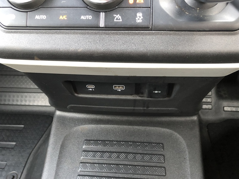 Land Rover Defender 110 D250 MHEV S - U1895