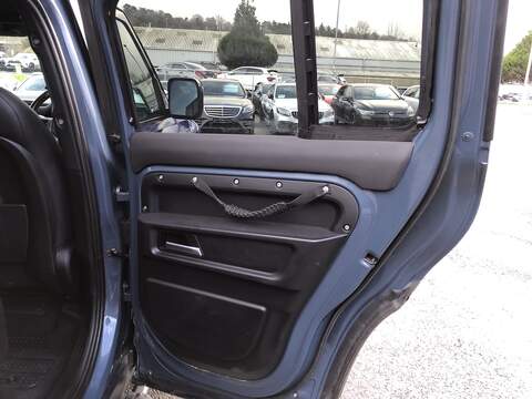 Land Rover Defender 110 D250 MHEV S - U1895