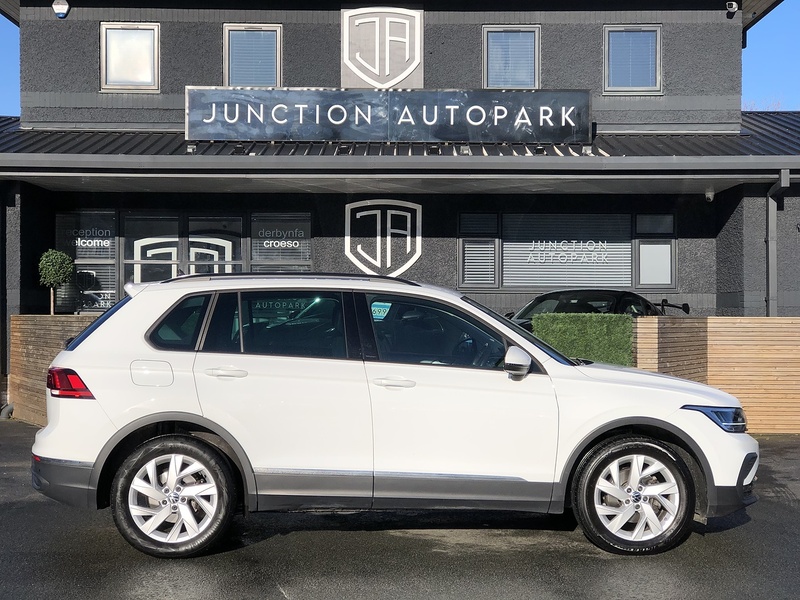 Volkswagen Tiguan TSI Life - U1903