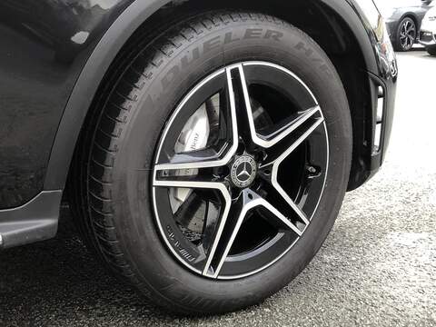 Mercedes-Benz GLC GLC220d AMG Line - U1910