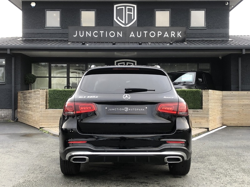 Mercedes-Benz GLC GLC220d AMG Line - U1910