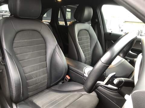 Mercedes-Benz GLC GLC220d AMG Line - U1910