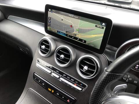 Mercedes-Benz GLC GLC220d AMG Line - U1910