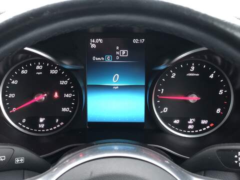 Mercedes-Benz GLC GLC220d AMG Line - U1910