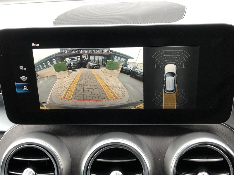 Mercedes-Benz GLC GLC220d AMG Line - U1910