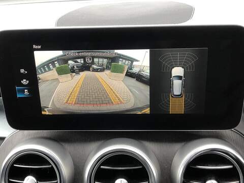 Mercedes-Benz GLC GLC220d AMG Line - U1910