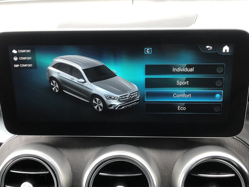 Mercedes-Benz GLC GLC220d AMG Line - U1910