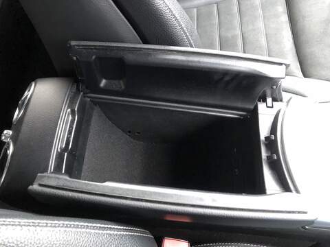 Mercedes-Benz GLC GLC220d AMG Line - U1910