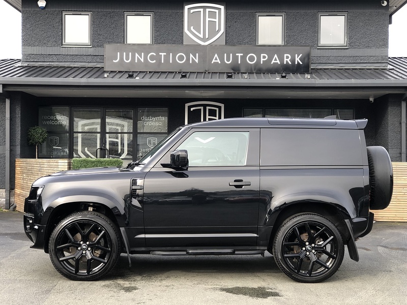 Land Rover Defender 90 D250 MHEV - U1914