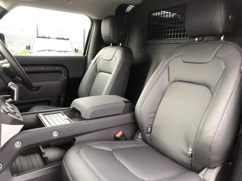 Land Rover Defender 90 D250 MHEV - U1914