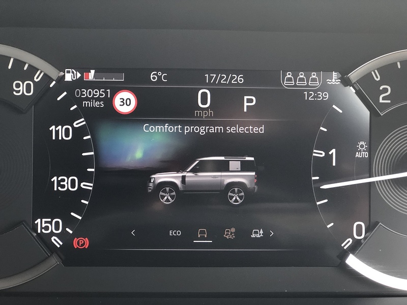 Land Rover Defender 90 D250 MHEV - U1914