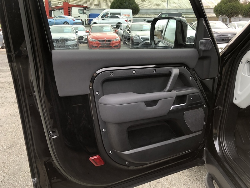 Land Rover Defender 90 D250 MHEV - U1914