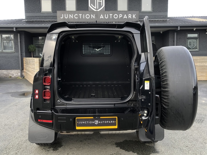 Land Rover Defender 90 D250 MHEV - U1914