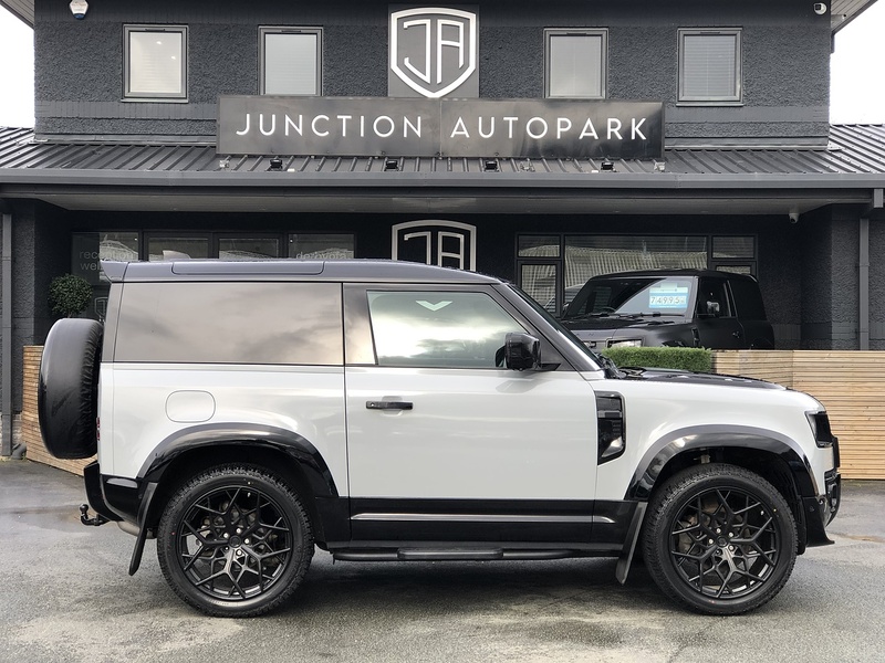 Land Rover Defender 90 D250 MHEV - U1919