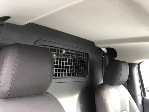 Land Rover Defender 90 D250 MHEV - U1919