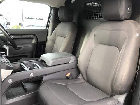 Land Rover Defender 90 D250 MHEV - U1919